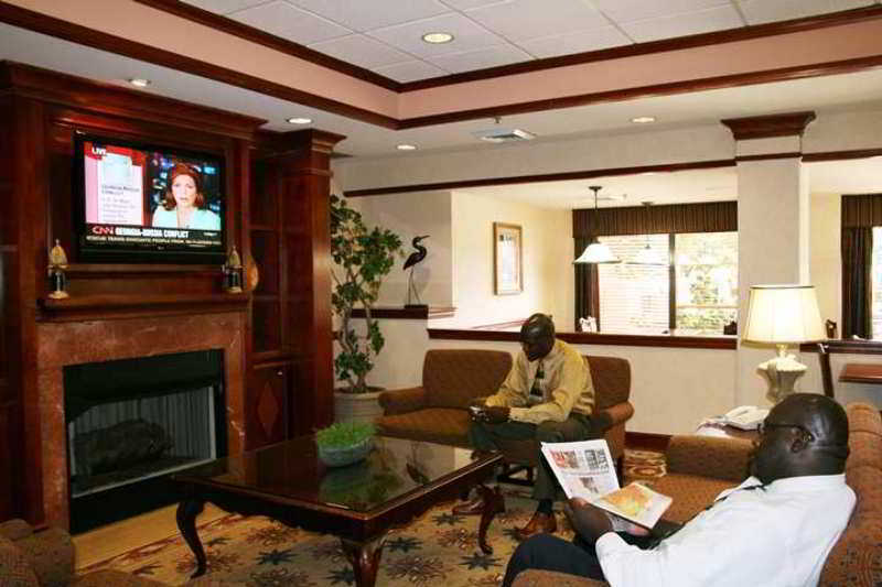 Hampton Inn Raleigh Capital Blvd North Dalaman gambar